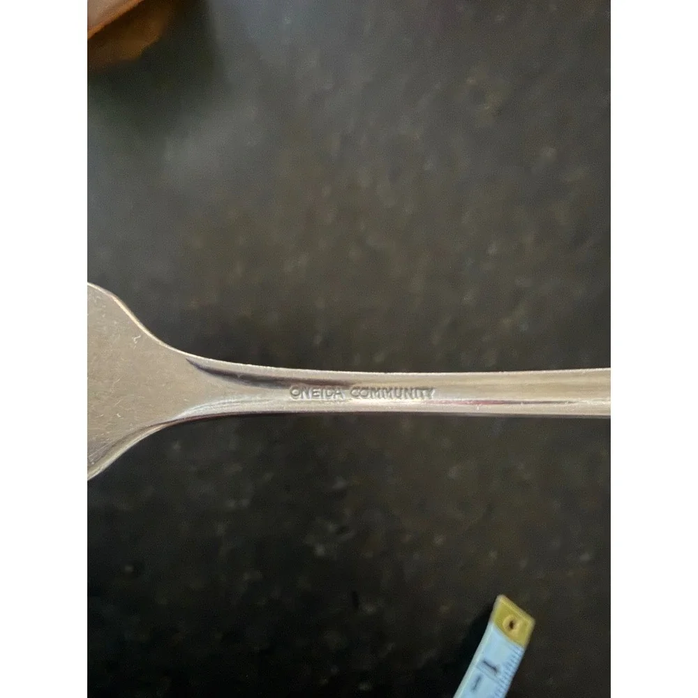 Oneida SILVER ROYAL FLUTE Silverplate Community dinner Fork replacement - Picture 3 of 4